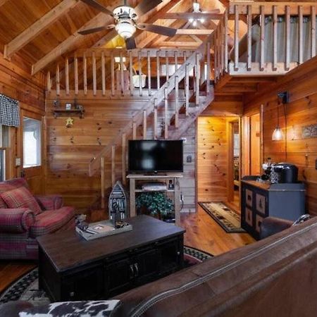 Вілла Mountain Time Cabin, Hot Tub, Fire Pit, Fireplace Блу-Ридж Екстер'єр фото