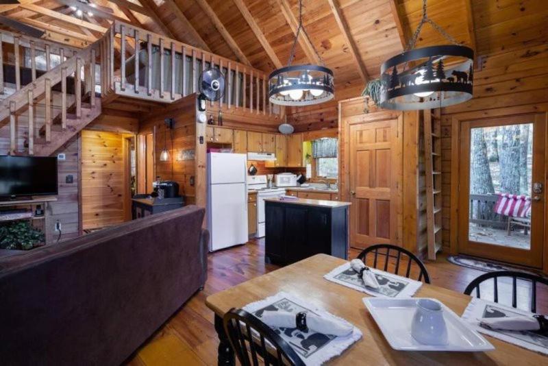 Вілла Mountain Time Cabin, Hot Tub, Fire Pit, Fireplace Блу-Ридж Екстер'єр фото