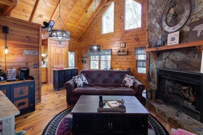 Вілла Mountain Time Cabin, Hot Tub, Fire Pit, Fireplace Блу-Ридж Екстер'єр фото