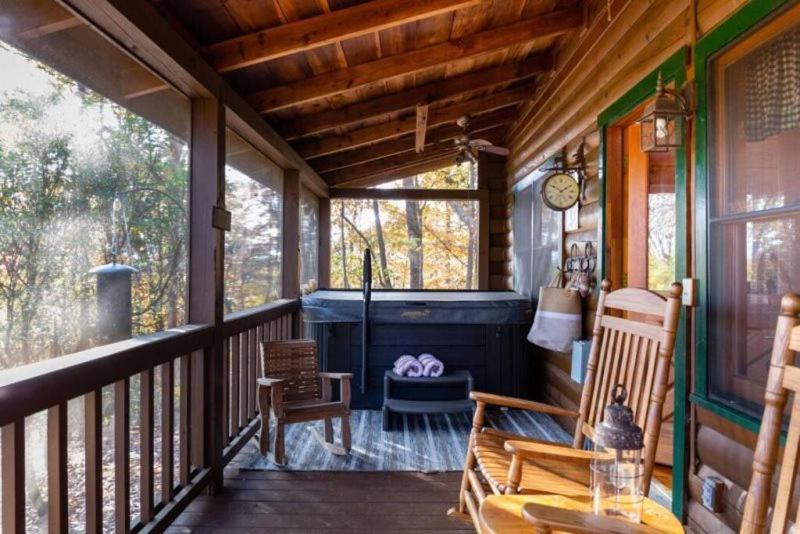 Вілла Mountain Time Cabin, Hot Tub, Fire Pit, Fireplace Блу-Ридж Екстер'єр фото