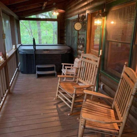 Вілла Mountain Time Cabin, Hot Tub, Fire Pit, Fireplace Блу-Ридж Екстер'єр фото